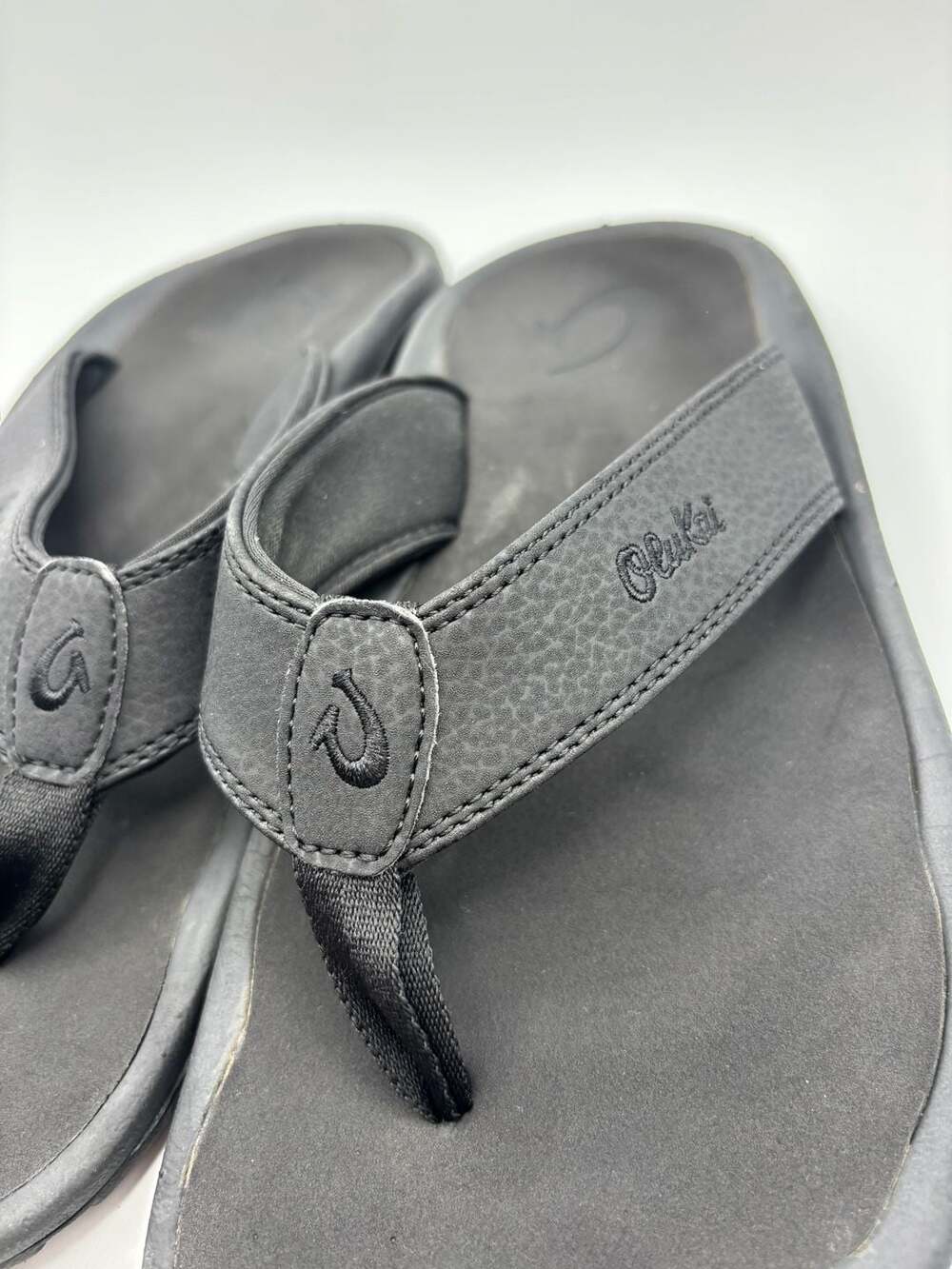 OluKai Ohana Men's Beach Sandals size 8 women’s 9.5 - Picture 3 of 8